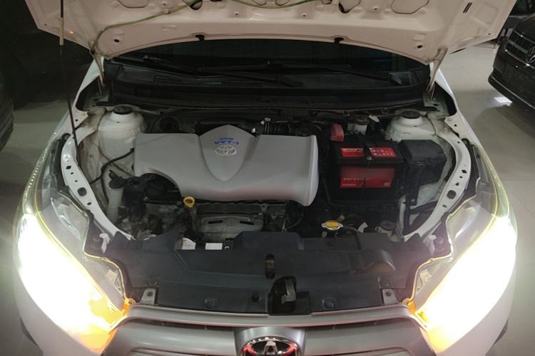 Used Toyota YARiS L Zhi Xuan 2015 1.5E Automatic Charm Edition Engine Bay