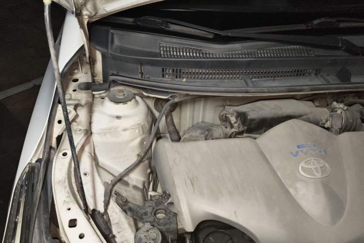 Used Toyota YARiS L Zhi Xuan 2015 1.5E Automatic Charm Edition Engine Bay Right