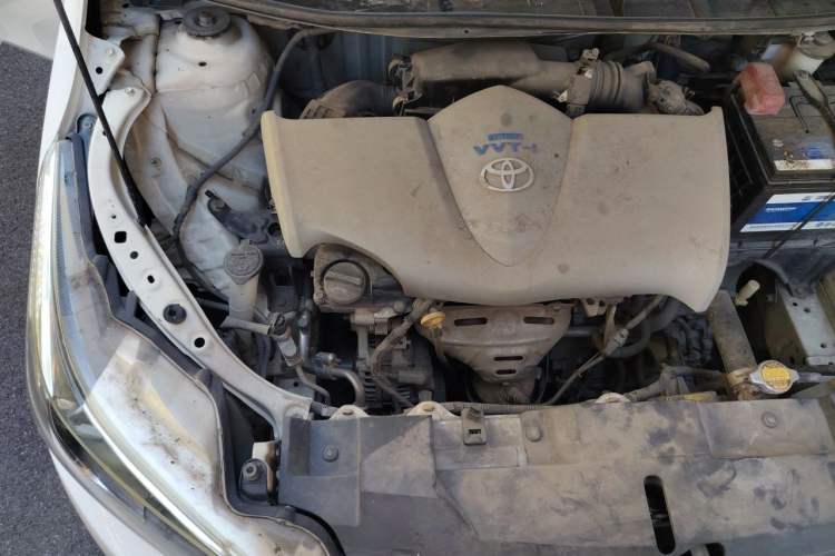 Used Toyota YARiS L Zhi Xuan 2015 1.5E Automatic Charm Edition Engine Bay Right