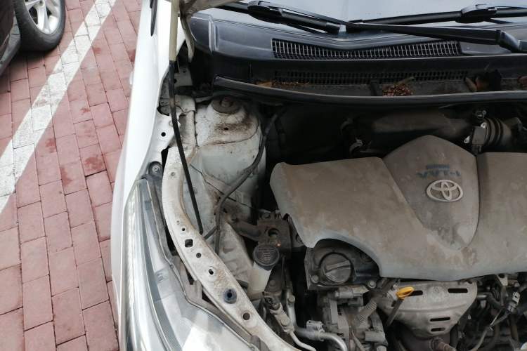 Used Toyota YARiS L Zhi Xuan 2015 1.5E Automatic Charm Edition Engine Bay Right