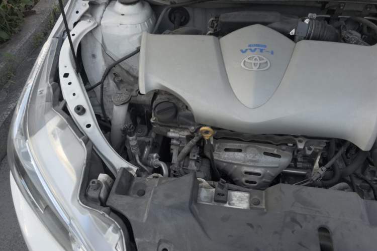 Used Toyota YARiS L Zhi Xuan 2015 1.5E Automatic Charm Edition Engine Bay Right