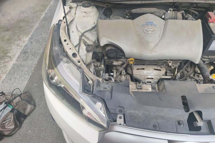 Used Toyota YARiS L Zhi Xuan 2015 1.5E Automatic Charm Edition Engine Bay Right