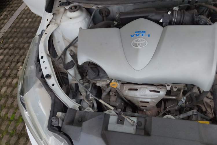 Used Toyota YARiS L Zhi Xuan 2015 1.5E Automatic Charm Edition Engine Bay Right