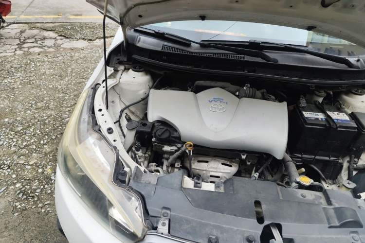 Used Toyota YARiS L Zhi Xuan 2015 1.5E Automatic Charm Edition Engine Bay Right