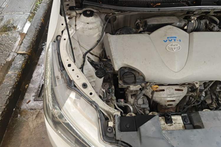 Used Toyota YARiS L Zhi Xuan 2015 1.5E Automatic Charm Edition Engine Bay Right