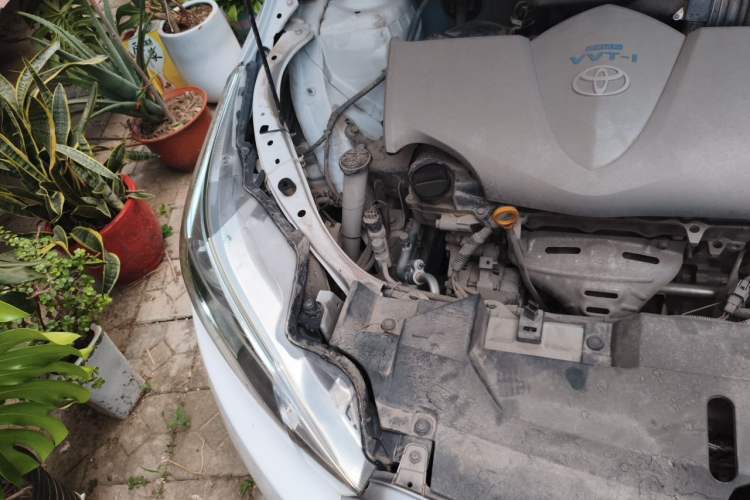 Used Toyota YARiS L Zhi Xuan 2015 1.5E Automatic Charm Edition Engine Bay Right