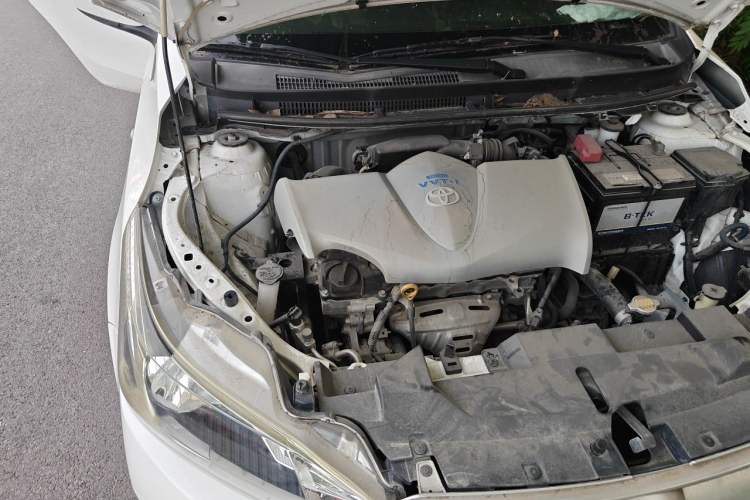 Used Toyota YARiS L Zhi Xuan 2015 1.5E Automatic Charm Edition Engine Bay Right