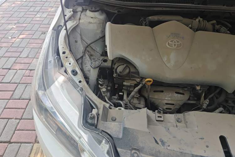 Used Toyota YARiS L Zhi Xuan 2015 1.5E Automatic Charm Edition Engine Bay Right