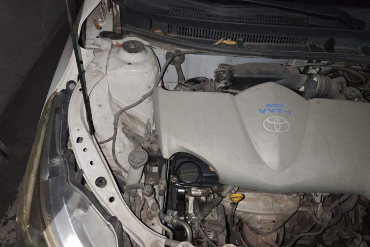 Used Toyota YARiS L Zhi Xuan 2015 1.5E Automatic Charm Edition Engine Bay Right