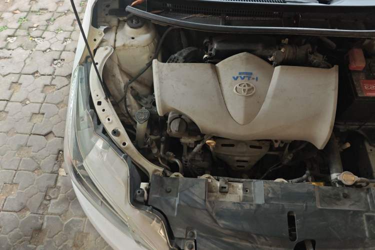 Used Toyota YARiS L Zhi Xuan 2015 1.5E Automatic Charm Edition Engine Bay Right