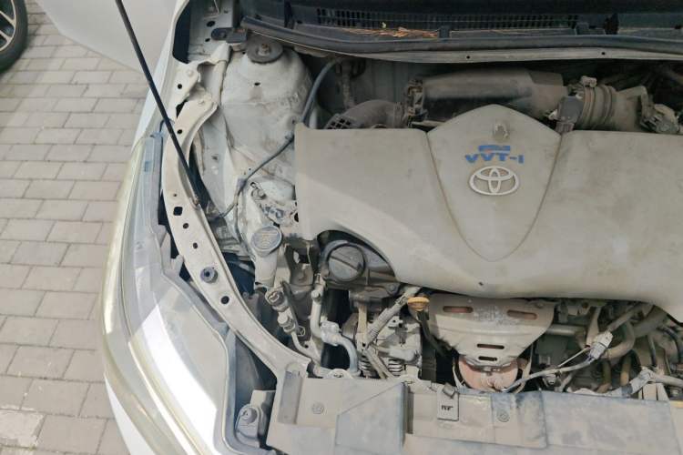 Used Toyota YARiS L Zhi Xuan 2015 1.5E Automatic Charm Edition Engine Bay Right