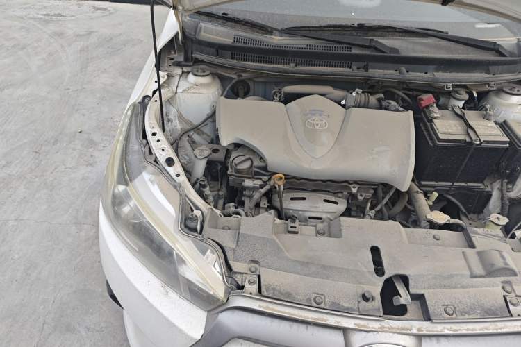 Used Toyota YARiS L Zhi Xuan 2015 1.5E Automatic Charm Edition Engine Bay Right
