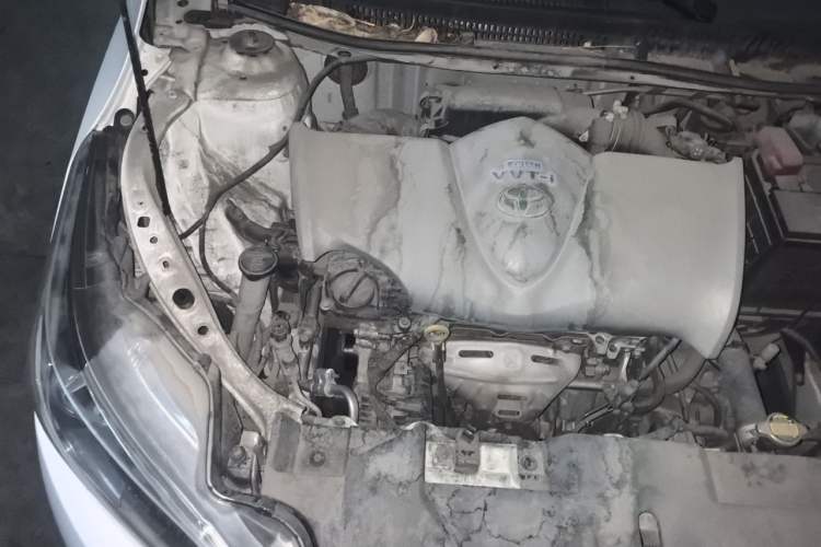 Used Toyota YARiS L Zhi Xuan 2015 1.5E Automatic Charm Edition Engine Bay Right