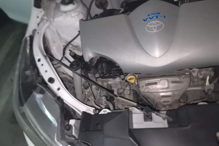 Used Toyota YARiS L Zhi Xuan 2015 1.5E Automatic Charm Edition Engine Bay Right