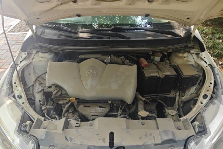 Used Toyota YARiS L Zhi Xuan 2015 1.5E Automatic Charm Edition Engine Bay