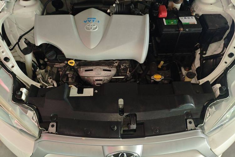 Used Toyota YARiS L Zhi Xuan 2015 1.5E Automatic Charm Edition Engine Bay