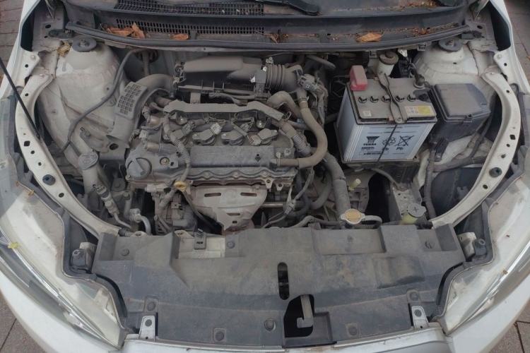 Used Toyota YARiS L Zhi Xuan 2015 1.5E Automatic Charm Edition Engine Bay