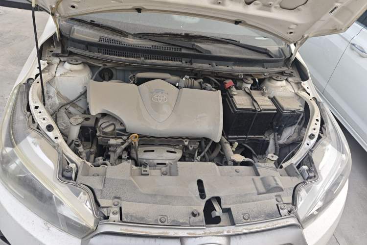 Used Toyota YARiS L Zhi Xuan 2015 1.5E Automatic Charm Edition Engine Bay