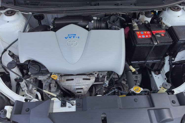 Used Toyota YARiS L Zhi Xuan 2015 1.5E Automatic Charm Edition Engine Bay