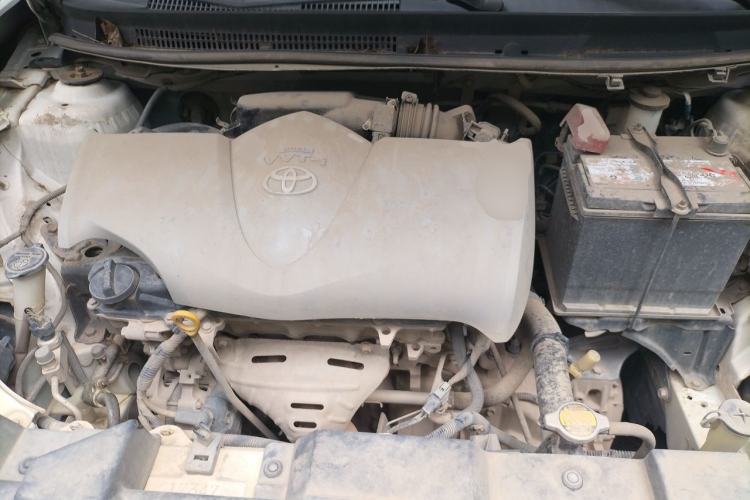 Used Toyota YARiS L Zhi Xuan 2015 1.5E Automatic Charm Edition Engine Bay
