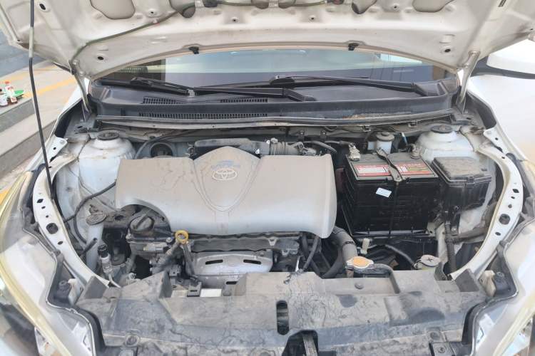 Used Toyota YARiS L Zhi Xuan 2015 1.5E Automatic Charm Edition Engine Bay
