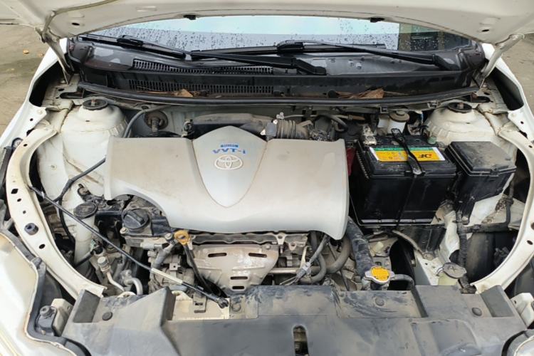Used Toyota YARiS L Zhi Xuan 2015 1.5E Automatic Charm Edition Engine Bay