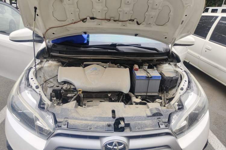 Used Toyota YARiS L Zhi Xuan 2015 1.5E Automatic Charm Edition Engine Bay