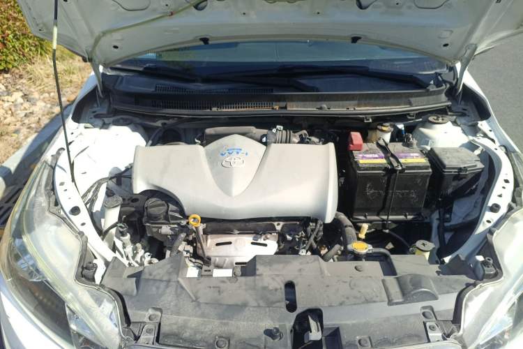 Used Toyota YARiS L Zhi Xuan 2015 1.5E Automatic Charm Edition Engine Bay