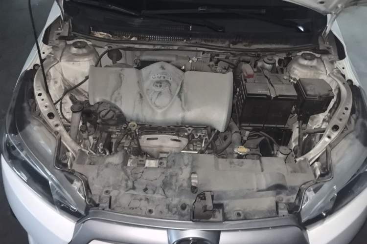 Used Toyota YARiS L Zhi Xuan 2015 1.5E Automatic Charm Edition Engine Bay