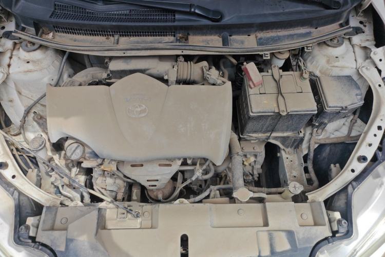 Used Toyota YARiS L Zhi Xuan 2015 1.5E Automatic Charm Edition Engine Bay
