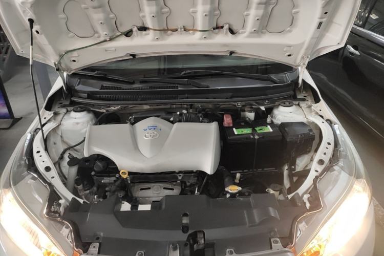 Used Toyota YARiS L Zhi Xuan 2015 1.5E Automatic Charm Edition Engine Bay