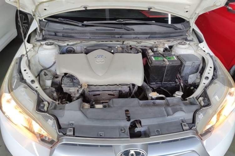 Used Toyota YARiS L Zhi Xuan 2015 1.5E Automatic Charm Edition Engine Bay