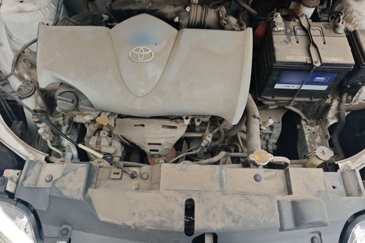 Used Toyota YARiS L Zhi Xuan 2015 1.5E Automatic Charm Edition Engine Bay