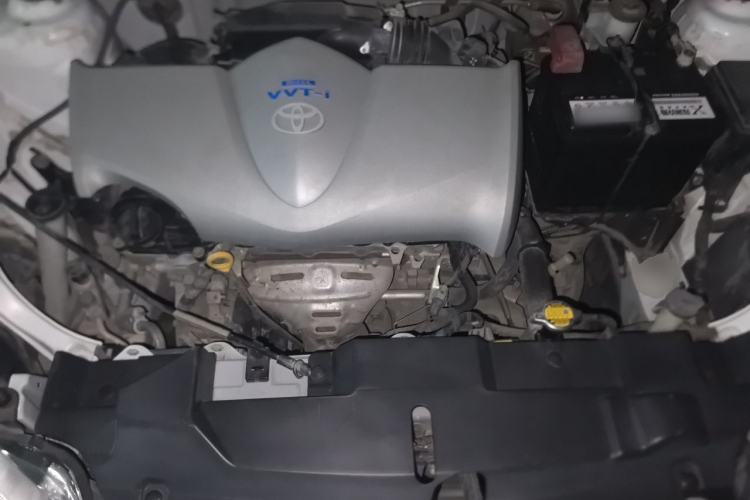 Used Toyota YARiS L Zhi Xuan 2015 1.5E Automatic Charm Edition Engine Bay