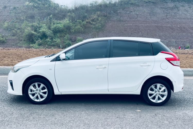 Used Toyota YARiS L Zhi Xuan 2015 1.5G Manual Xuan Dong Sunroof Special Edition Exterior 2