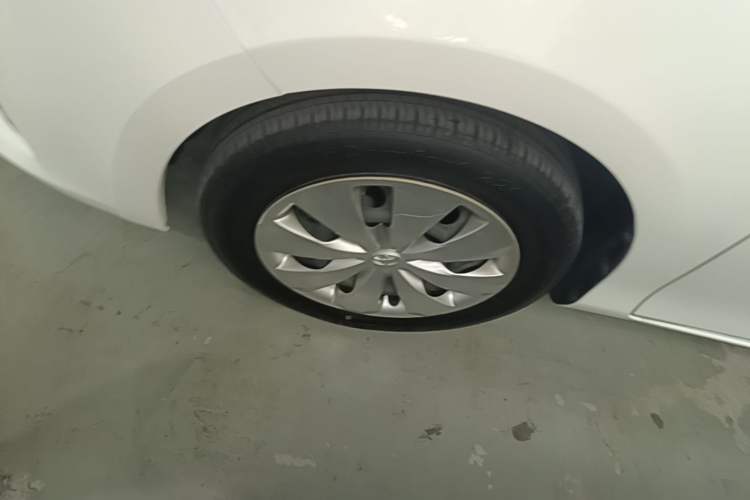 Used Toyota YARiS L Zhi Xuan 2015 1.5E Automatic Charm Edition Exterior 4