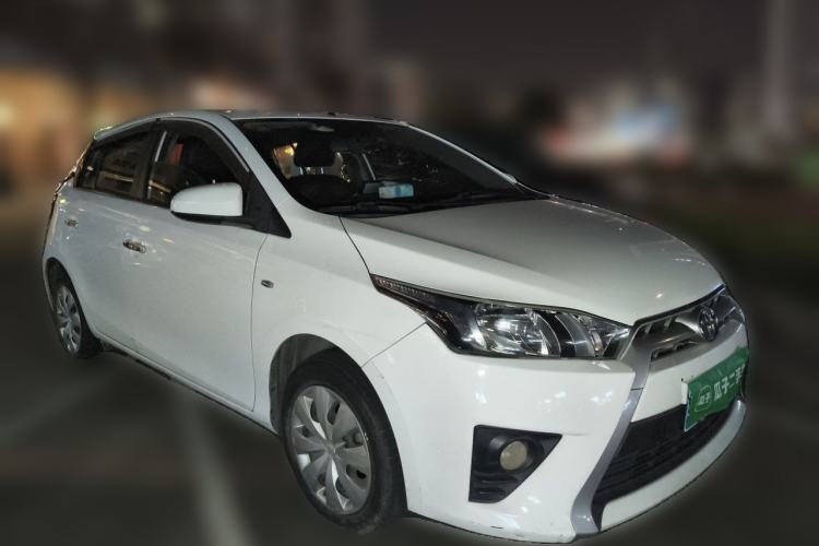 Used Toyota YARiS L Zhi Xuan 2015 1.5E Automatic Charm Edition Front Right 45 Deg