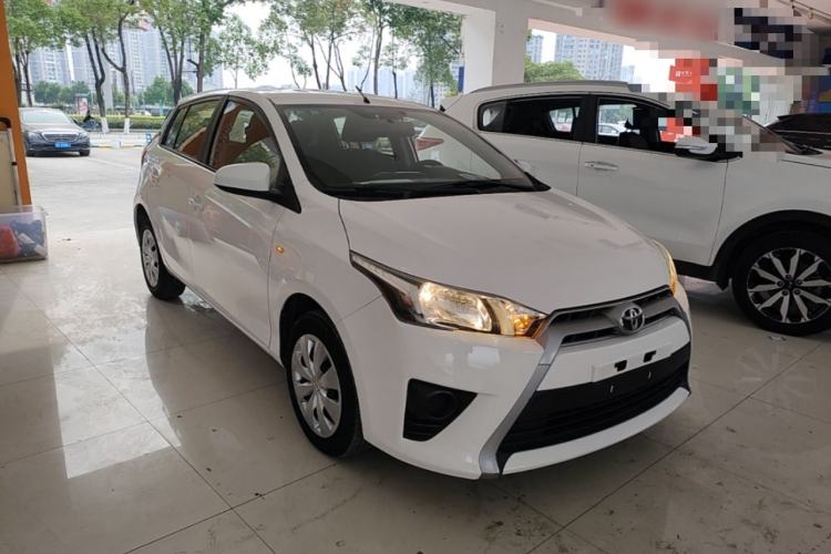 Used Toyota YARiS L Zhi Xuan 2015 1.5E Automatic Charm Edition Front Right 45 Deg