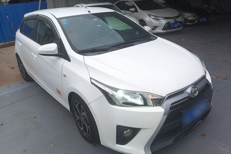 Used Toyota YARiS L Zhi Xuan 2015 1.5E Automatic Charm Edition Front Right 45 Deg