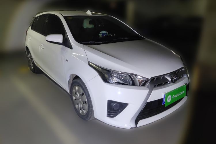 Used Toyota YARiS L Zhi Xuan 2015 1.5E Automatic Charm Edition Front Right 45 Deg