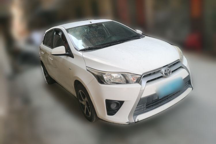 Used Toyota YARiS L Zhi Xuan 2015 1.5E Automatic Charm Edition Front Right 45 Deg