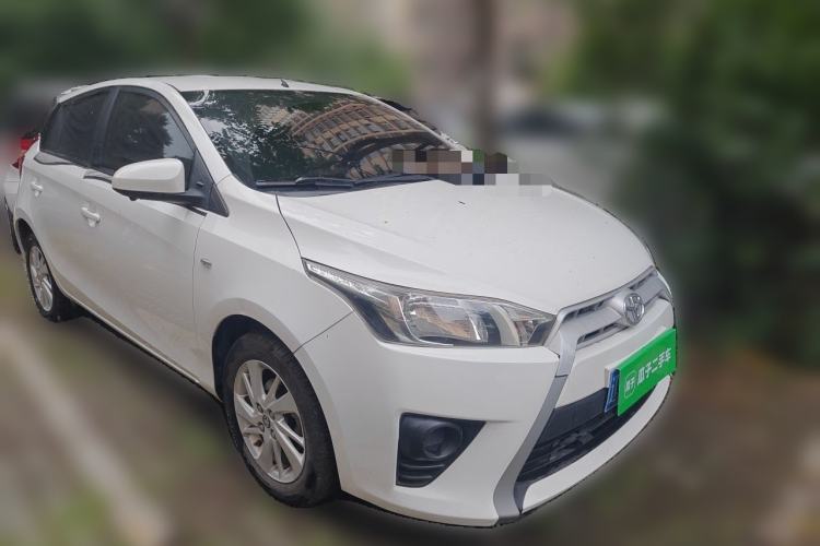 Used Toyota YARiS L Zhi Xuan 2015 1.5E Automatic Charm Edition Front Right 45 Deg