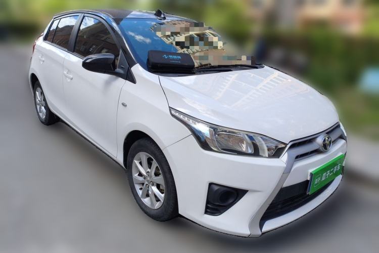 Used Toyota YARiS L Zhi Xuan 2015 1.5E Automatic Charm Edition Front Right 45 Deg