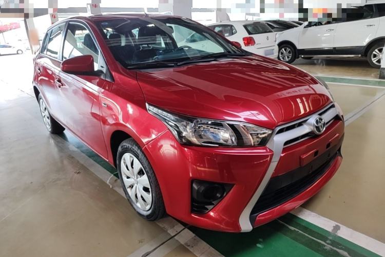 Used Toyota YARiS L Zhi Xuan 2015 1.5E Automatic Charm Edition Front Right 45 Deg