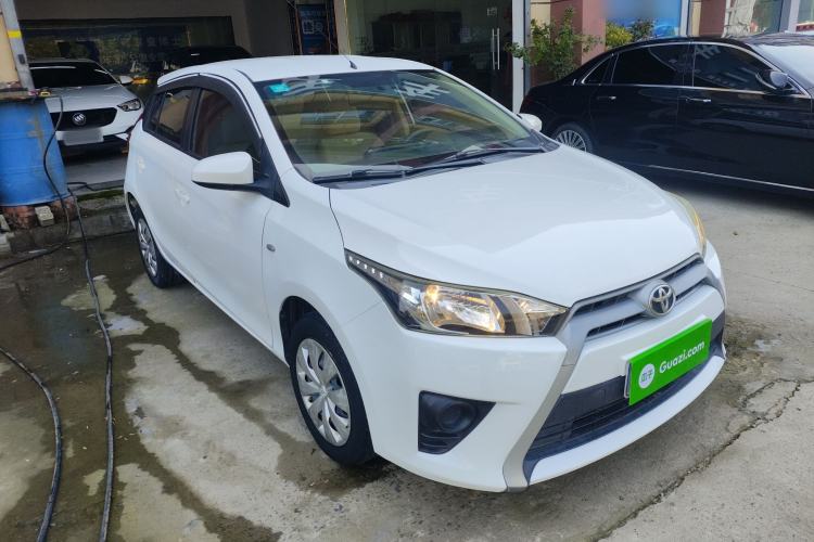 Used Toyota YARiS L Zhi Xuan 2015 1.5E Automatic Charm Edition Front Right 45 Deg