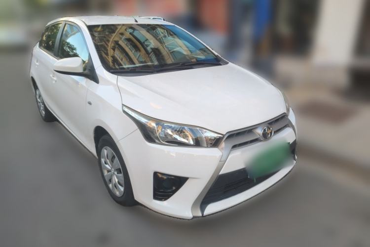 Used Toyota YARiS L Zhi Xuan 2015 1.5E Automatic Charm Edition Front Right 45 Deg