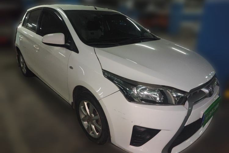Used Toyota YARiS L Zhi Xuan 2015 1.5E Automatic Charm Edition Front Right 45 Deg