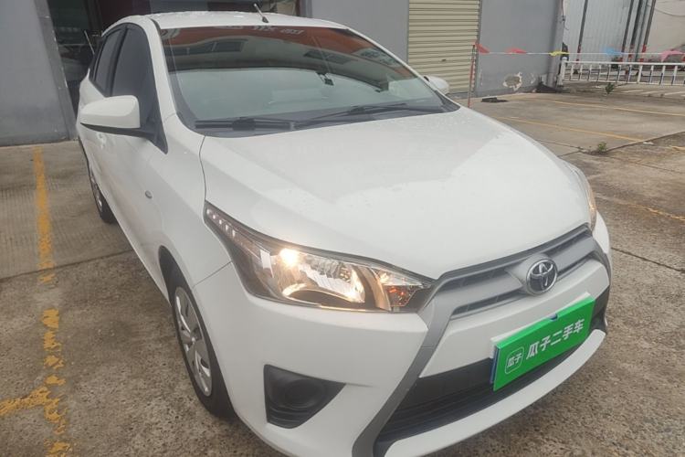 Used Toyota YARiS L Zhi Xuan 2015 1.5E Automatic Charm Edition Front Right 45 Deg