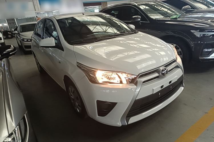 Used Toyota YARiS L Zhi Xuan 2015 1.5E Automatic Charm Edition Front Right 45 Deg