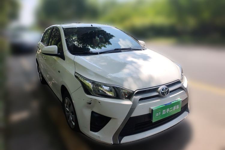 Used Toyota YARiS L Zhi Xuan 2015 1.5E Automatic Charm Edition Front Right 45 Deg